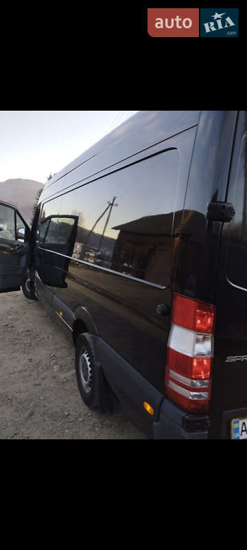 Вантажний фургон Mercedes-Benz Sprinter 2015 в Сваляві
