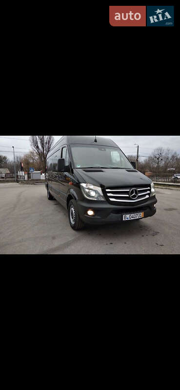 Вантажний фургон Mercedes-Benz Sprinter 2015 в Сваляві