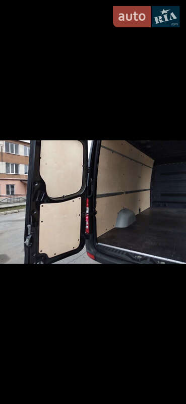 Вантажний фургон Mercedes-Benz Sprinter 2015 в Сваляві