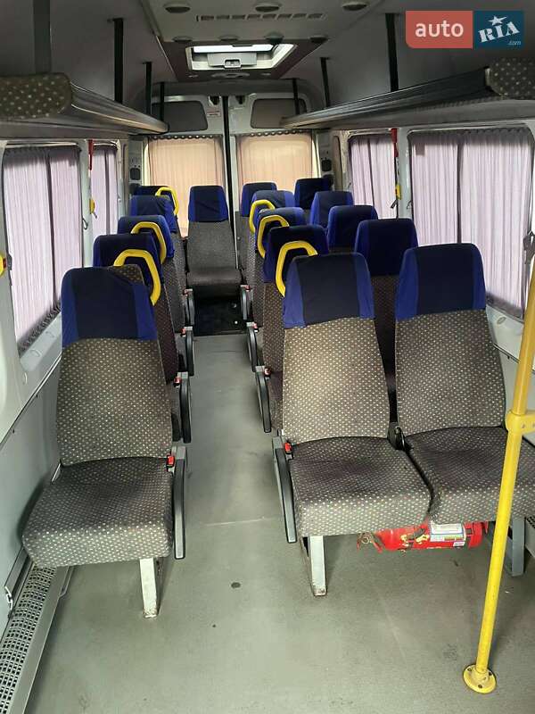 Городской автобус Mercedes-Benz Sprinter 2011 в Кривом Роге