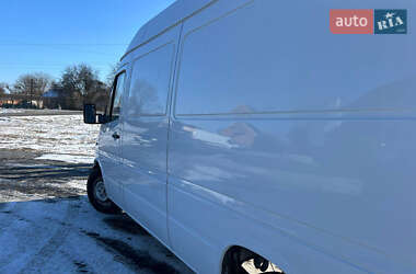 Грузовой фургон Mercedes-Benz Sprinter 2004 в 
