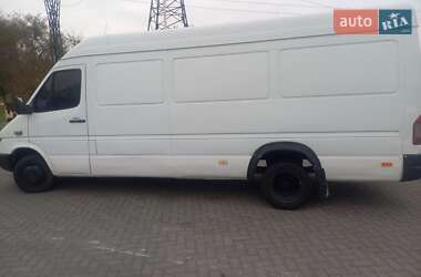Грузовой фургон Mercedes-Benz Sprinter 2001 в 