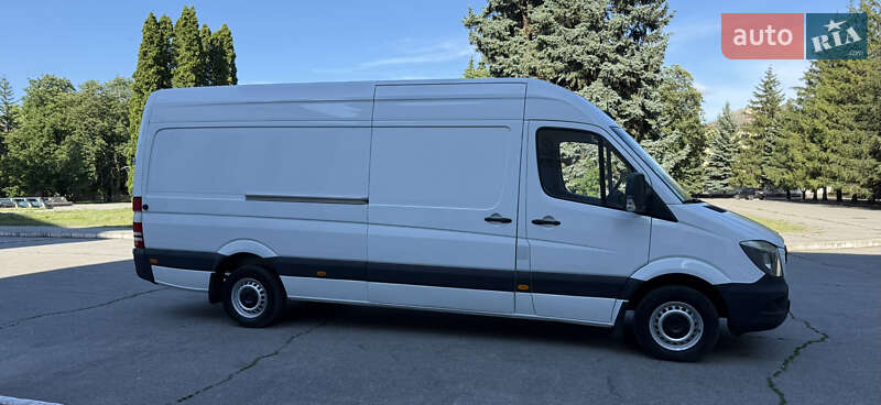 Вантажний фургон Mercedes-Benz Sprinter 2015 в Жовтих Водах