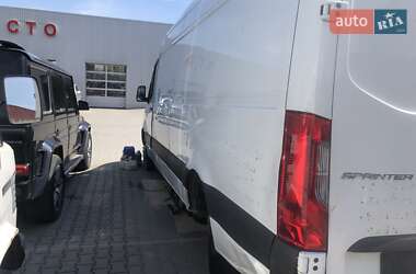 Грузовой фургон Mercedes-Benz Sprinter 2022 в 