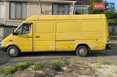 Грузовой фургон Mercedes-Benz Sprinter 2004 в 