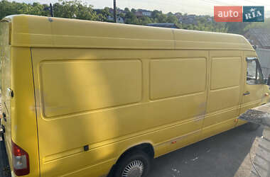Грузовой фургон Mercedes-Benz Sprinter 2004 в 