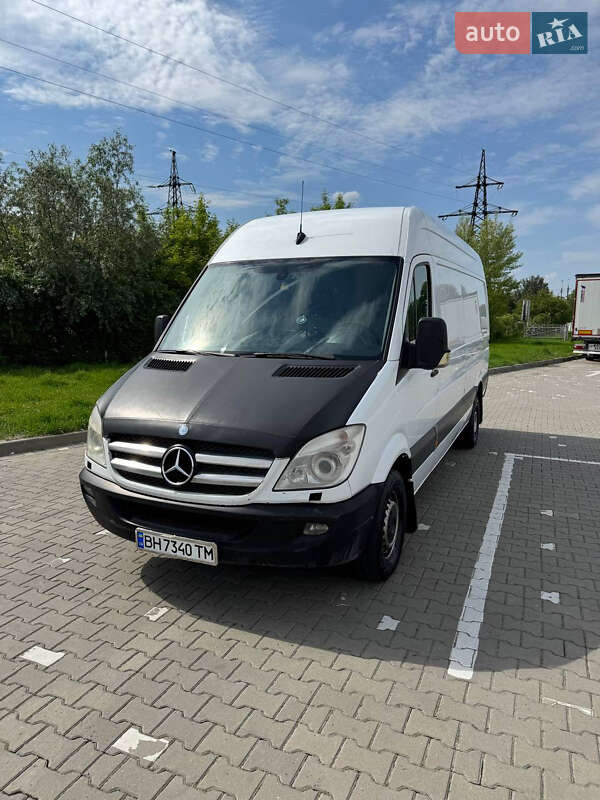 Грузовой фургон Mercedes-Benz Sprinter 2007 в Черновцах