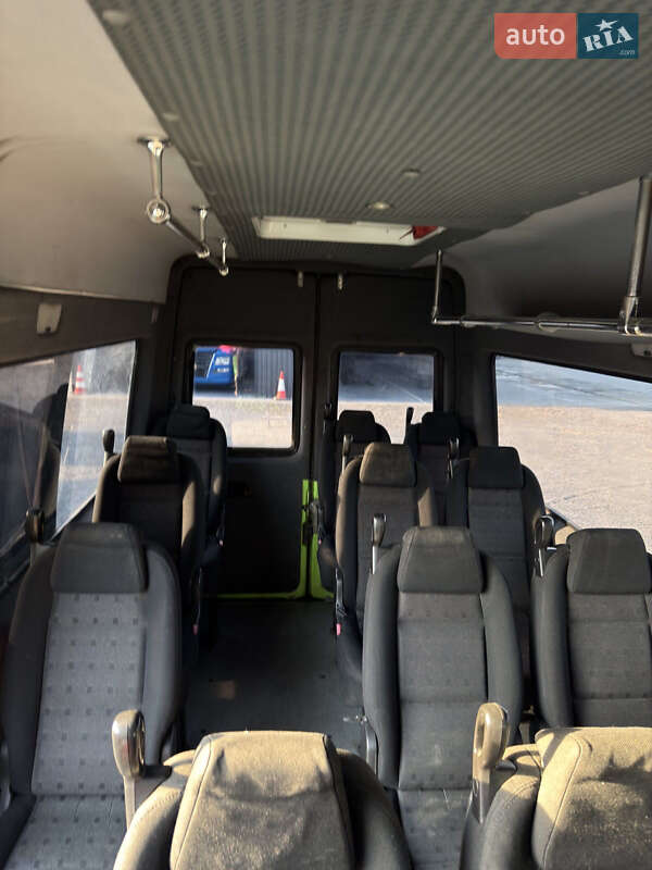 Микроавтобус Mercedes-Benz Sprinter 2000 в Иршаве