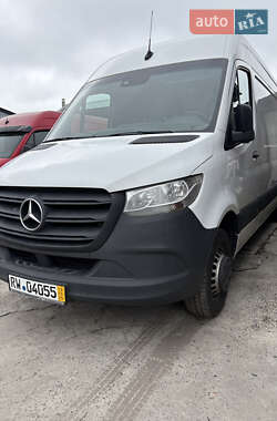 Грузовой фургон Mercedes-Benz Sprinter 2020 в 
