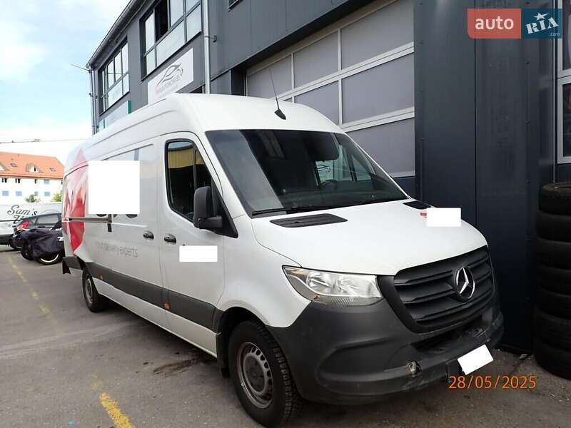Вантажний фургон Mercedes-Benz Sprinter 2021 в 