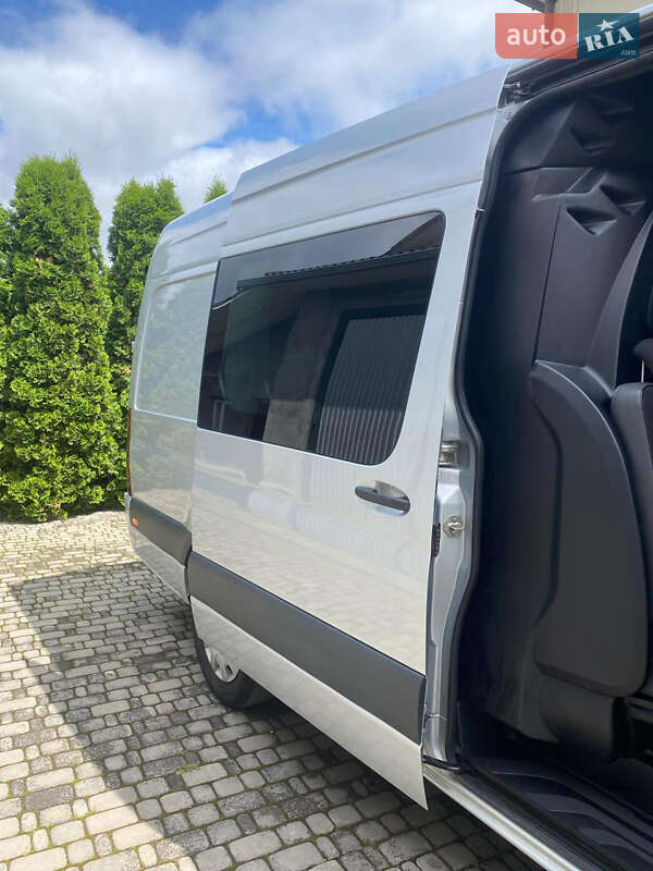 Грузовой фургон Mercedes-Benz Sprinter 2019 в Новоселице
