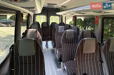 Туристичний / Міжміський автобус Mercedes-Benz Sprinter 2013 в 