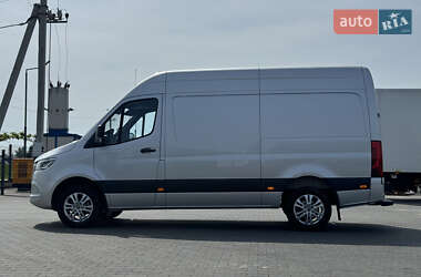 Грузовой фургон Mercedes-Benz Sprinter 2023 в 