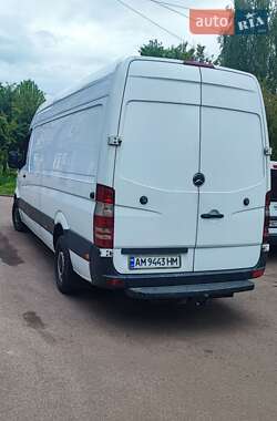 Грузовой фургон Mercedes-Benz Sprinter 2012 в 