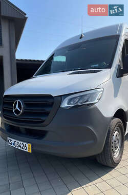 Грузовой фургон Mercedes-Benz Sprinter 2023 в 