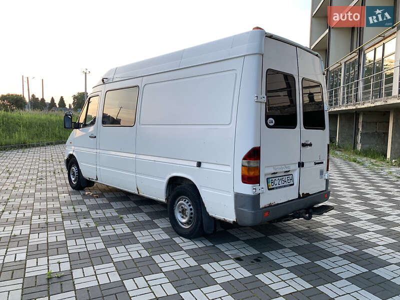 Вантажопасажирський фургон Mercedes-Benz Sprinter 2001 в Буську