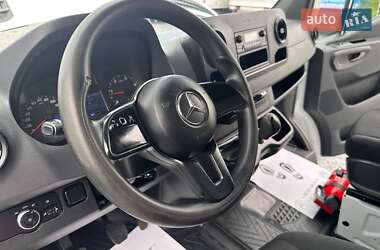 Тентований Mercedes-Benz Sprinter 2021 в 
