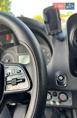 Грузовой фургон Mercedes-Benz Sprinter 2019 в 