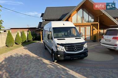 Грузовой фургон Mercedes-Benz Sprinter 2017 в 