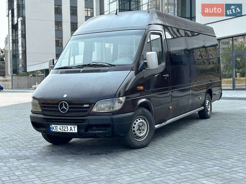 Mercedes-Benz Sprinter 2005