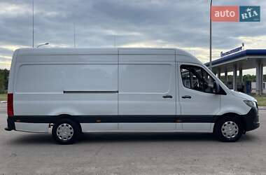 Грузовой фургон Mercedes-Benz Sprinter 2020 в 