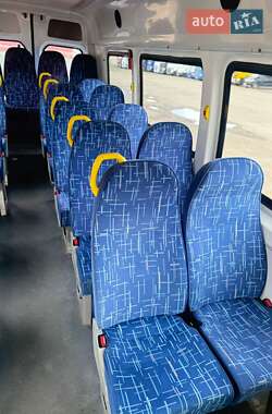 Мікроавтобус Mercedes-Benz Sprinter 2013 в 