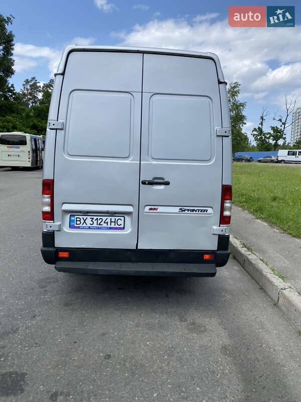 Мікроавтобус Mercedes-Benz Sprinter 2004 в Києві
