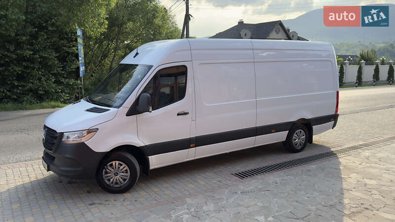 Грузовой фургон Mercedes-Benz Sprinter 2019 в Сваляве