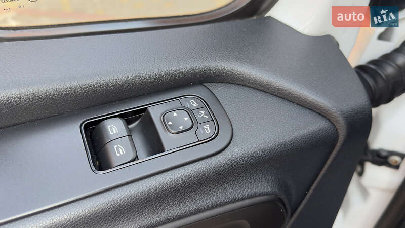 Грузовой фургон Mercedes-Benz Sprinter 2019 в Сваляве