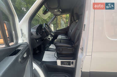 Грузовой фургон Mercedes-Benz Sprinter 2019 в 
