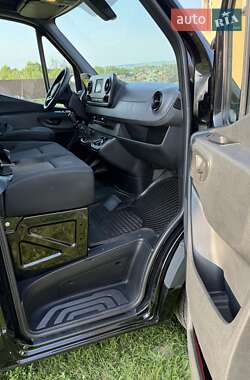 Грузовой фургон Mercedes-Benz Sprinter 2021 в 
