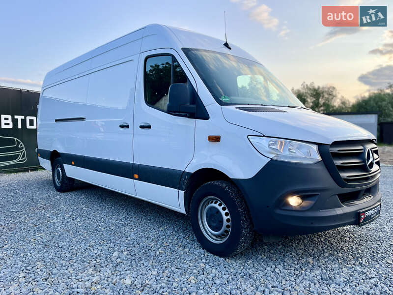 Грузовой фургон Mercedes-Benz Sprinter 2022 в Черновцах