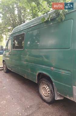 Грузопассажирский фургон Mercedes-Benz Sprinter 2002 в 