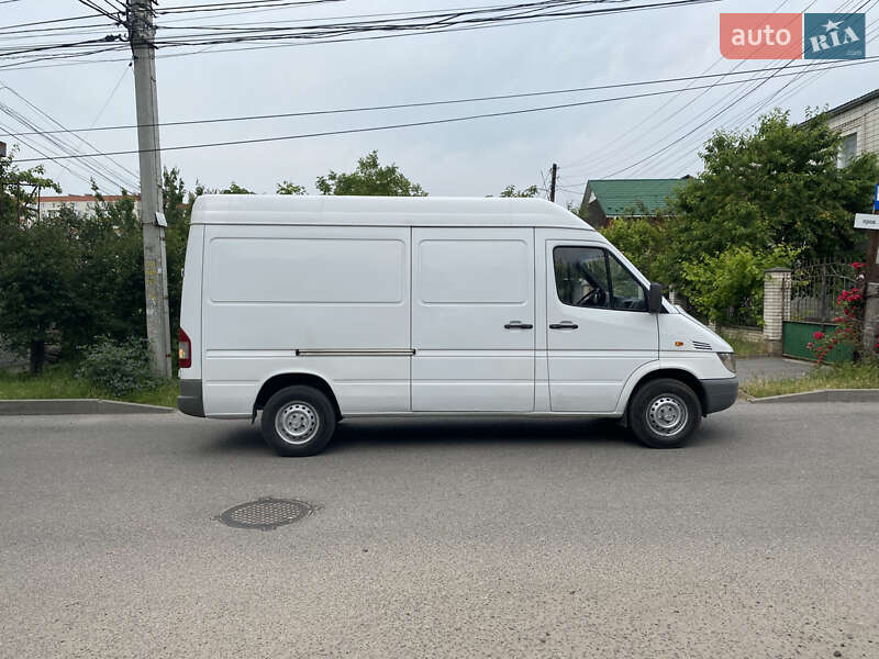 Mercedes-Benz Sprinter 2006
