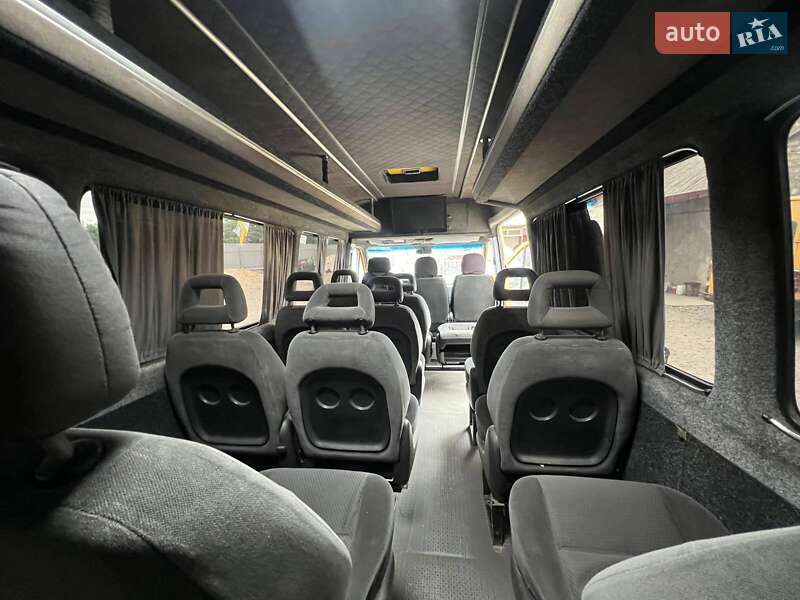 Мікроавтобус Mercedes-Benz Sprinter 1998 в Кельменцях