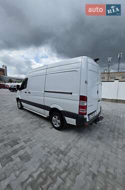 Грузовой фургон Mercedes-Benz Sprinter 2016 в 
