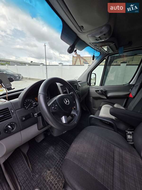 Грузовой фургон Mercedes-Benz Sprinter 2016 в Львове