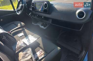 Грузовой фургон Mercedes-Benz Sprinter 2020 в 