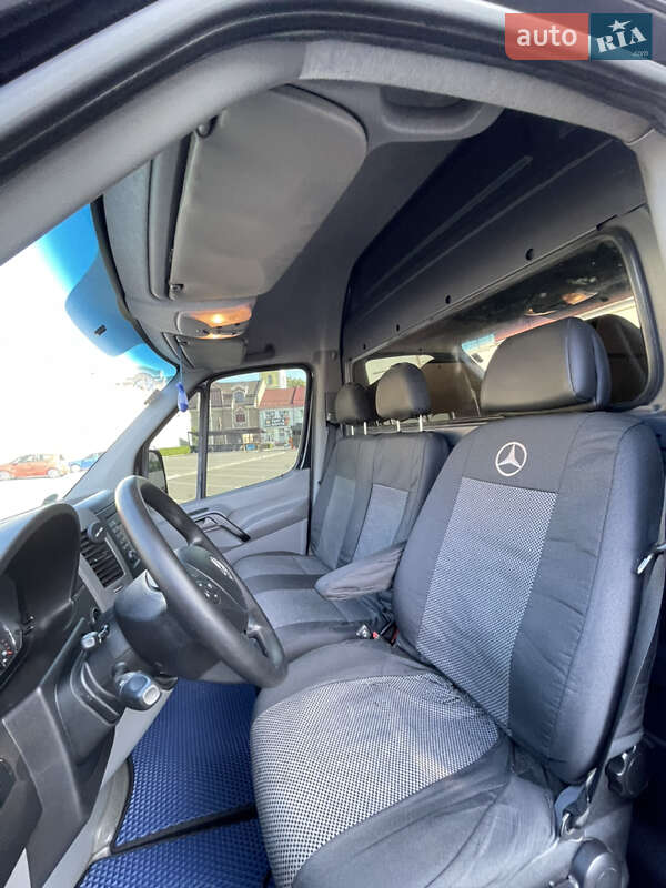 Грузовой фургон Mercedes-Benz Sprinter 2017 в Виноградове