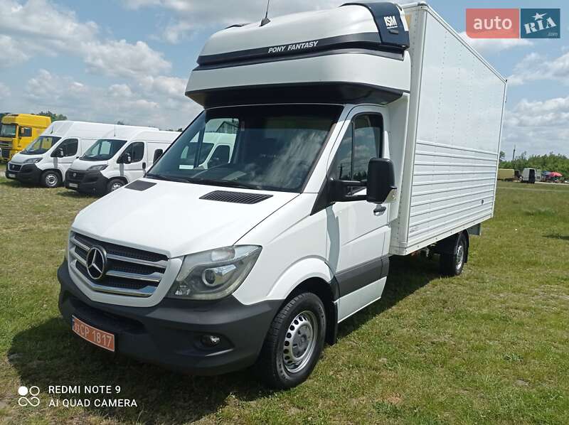 Грузовой фургон Mercedes-Benz Sprinter 2017 в 