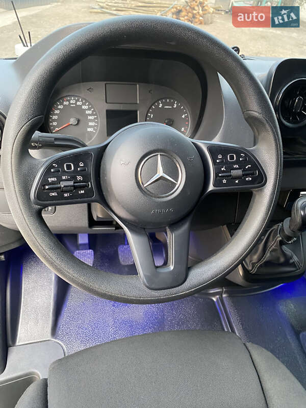 Вантажопасажирський фургон Mercedes-Benz Sprinter 2019 в Чернівцях