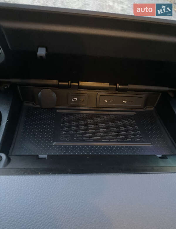 Вантажопасажирський фургон Mercedes-Benz Sprinter 2019 в Чернівцях