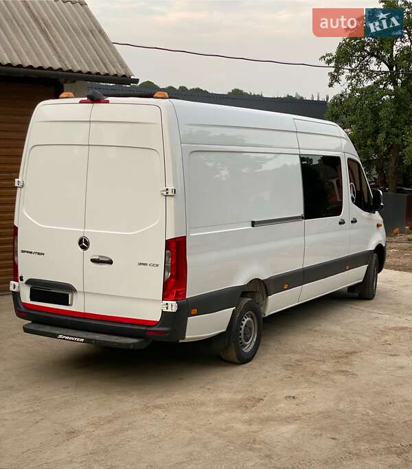 Вантажопасажирський фургон Mercedes-Benz Sprinter 2019 в Чернівцях