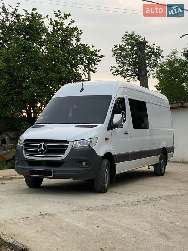 Вантажопасажирський фургон Mercedes-Benz Sprinter 2019 в Чернівцях