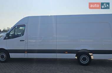 Грузовой фургон Mercedes-Benz Sprinter 2022 в 
