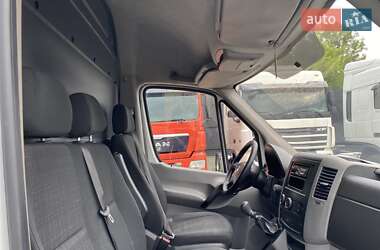 Грузовой фургон Mercedes-Benz Sprinter 2018 в 
