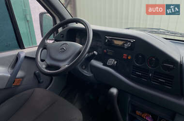 Грузопассажирский фургон Mercedes-Benz Sprinter 2000 в 