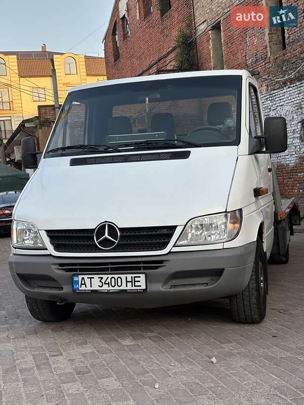 Mercedes-Benz Sprinter 2004