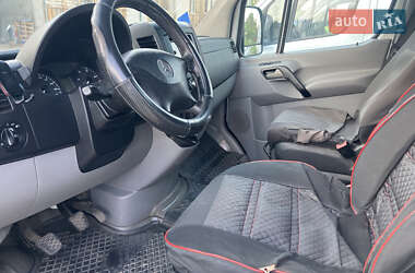 Грузовой фургон Mercedes-Benz Sprinter 2010 в 