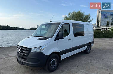 Грузопассажирский фургон Mercedes-Benz Sprinter 2021 в Киеве